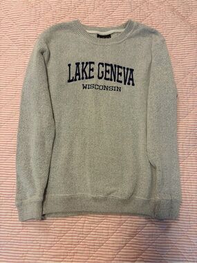 Lake Geneva Wisconsin Crewneck Sweater - Light Gray